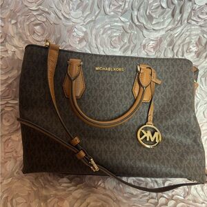 Micheal Kors large purse